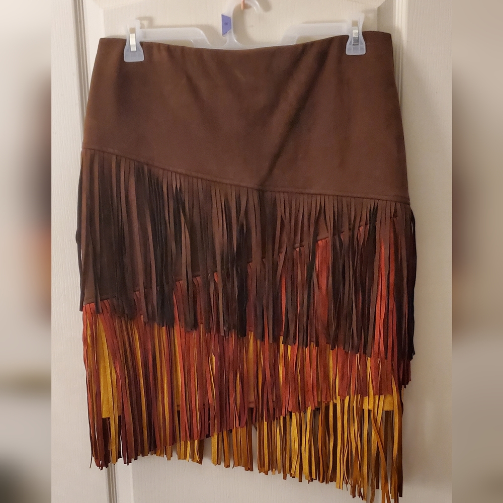 NWT!! Boss In A Fringe Skirt